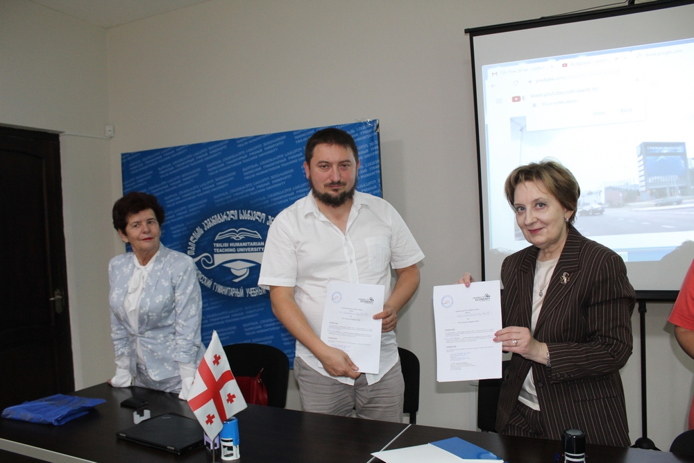 Memorandum of Cooperation signed between University of Economics in Bydgoszcz and THU