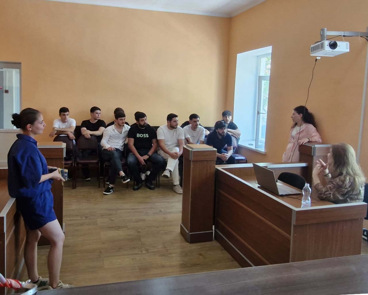 სტუდენტთა მხარდაჭერისა და კარიერული განვითარების სამსახურისა და  სტუდენტთა თვითმმართველობის წევრთა სამუშაო შეხვედრა!